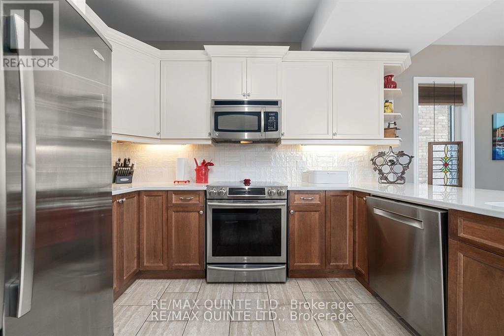10 Meagher Place, Belleville, Ontario  K8P 0C1 - Photo 12 - X12336629