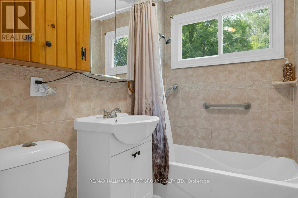108666 Highway 7, Tweed, Ontario  K0K 3J0 - Photo 20 - X12337208