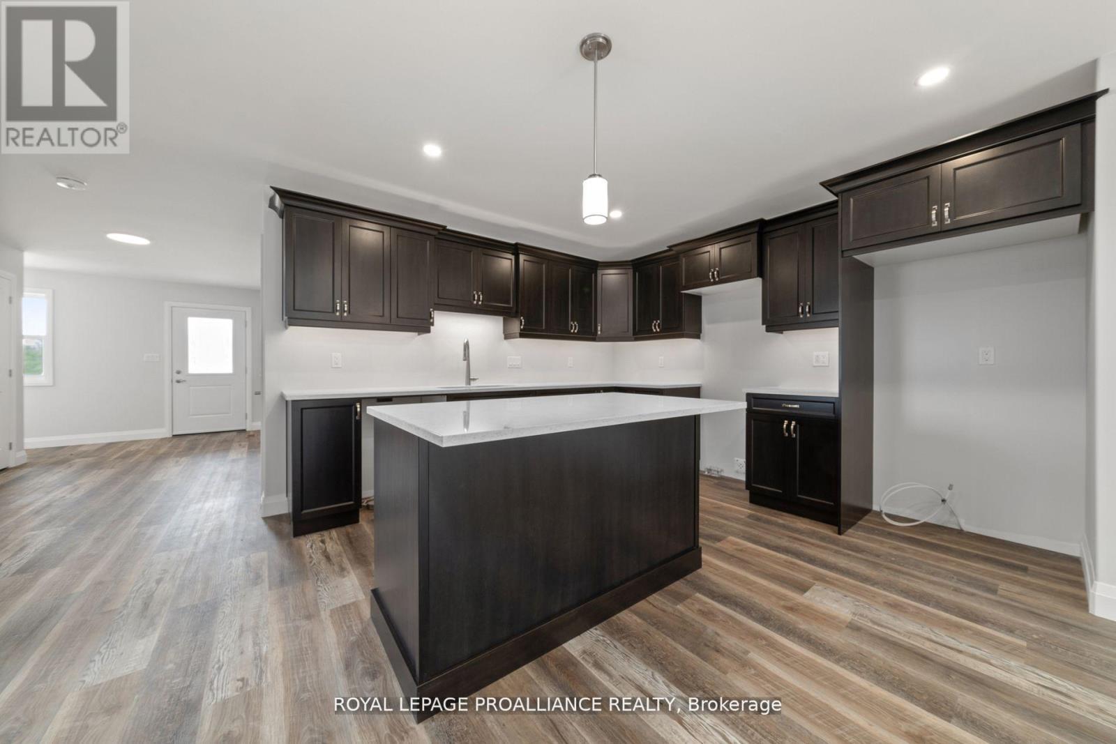 27 Clayton John Avenue, Brighton, Ontario  K0K 1H0 - Photo 6 - X12338808