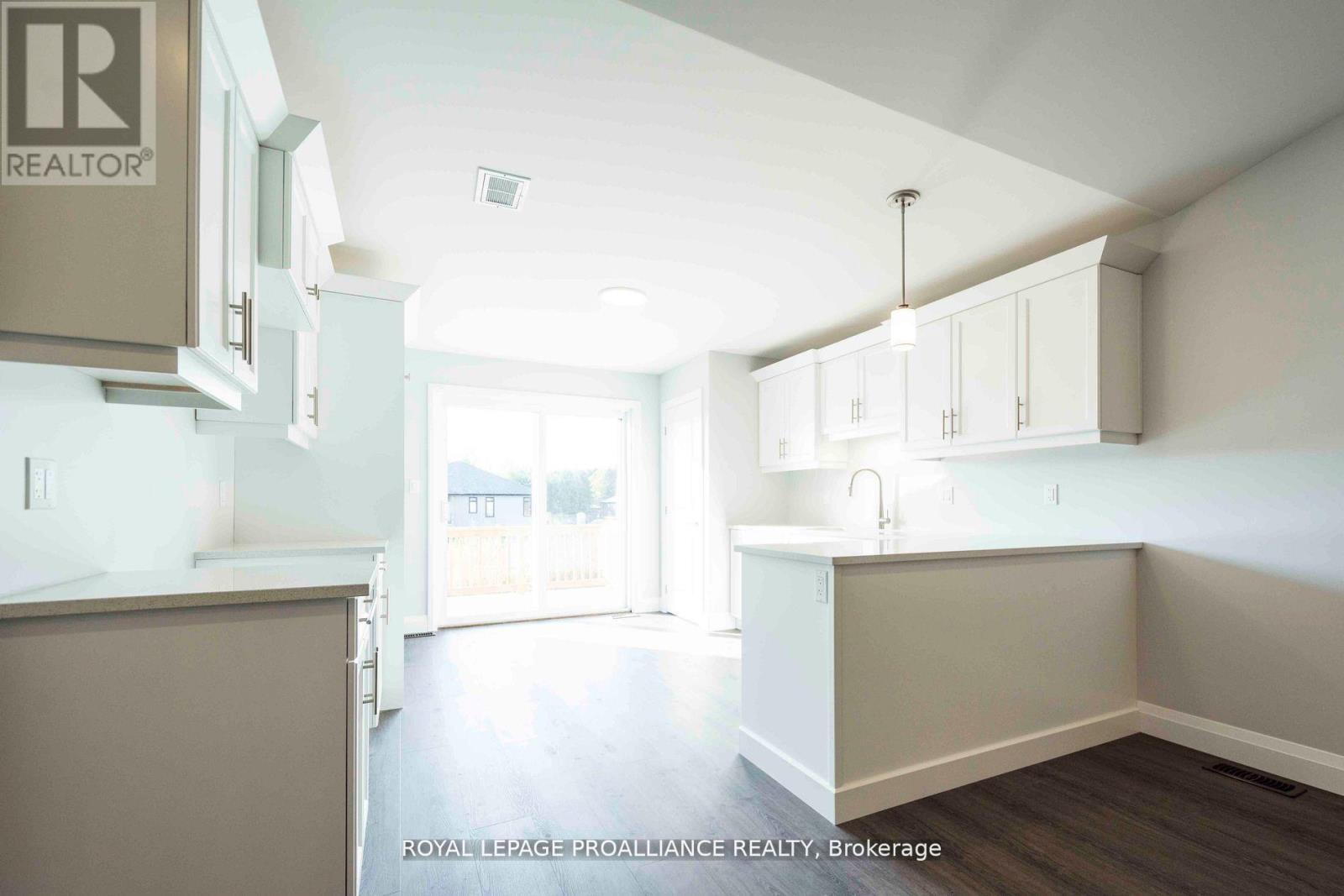 42 Mackenzie John Crescent, Brighton, Ontario  K0K 1H0 - Photo 6 - X12338997
