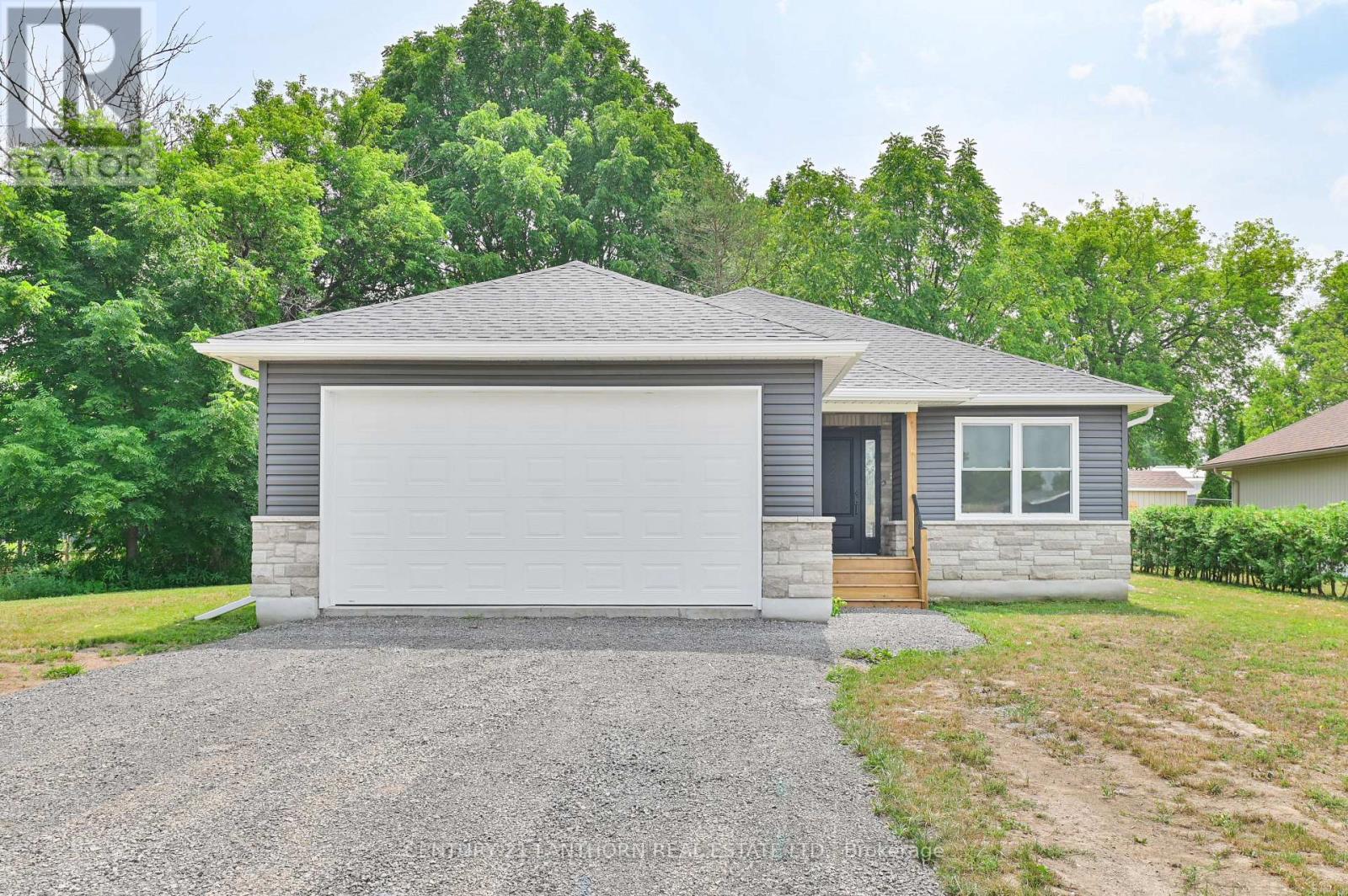 91 Duncan Street, Centre Hastings, Ontario  K0K 2K0 - Photo 3 - X12339765