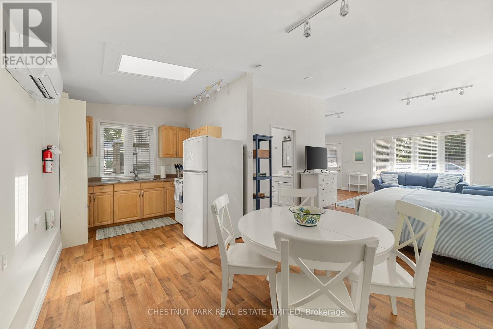 26 East Street, Prince Edward County, Ontario  K0K 2T0 - Photo 40 - X12341510
