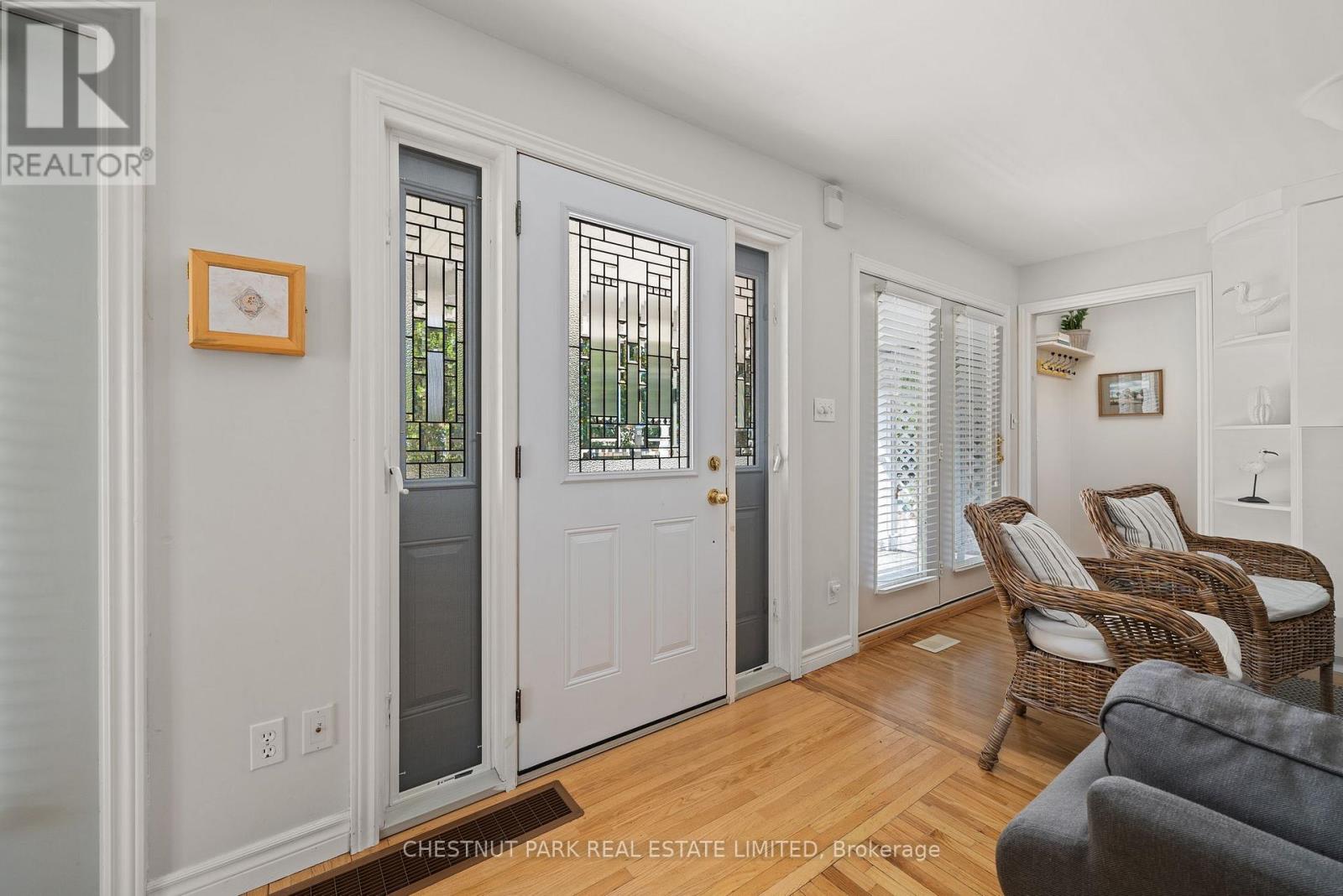 26 East Street, Prince Edward County, Ontario  K0K 2T0 - Photo 6 - X12341510
