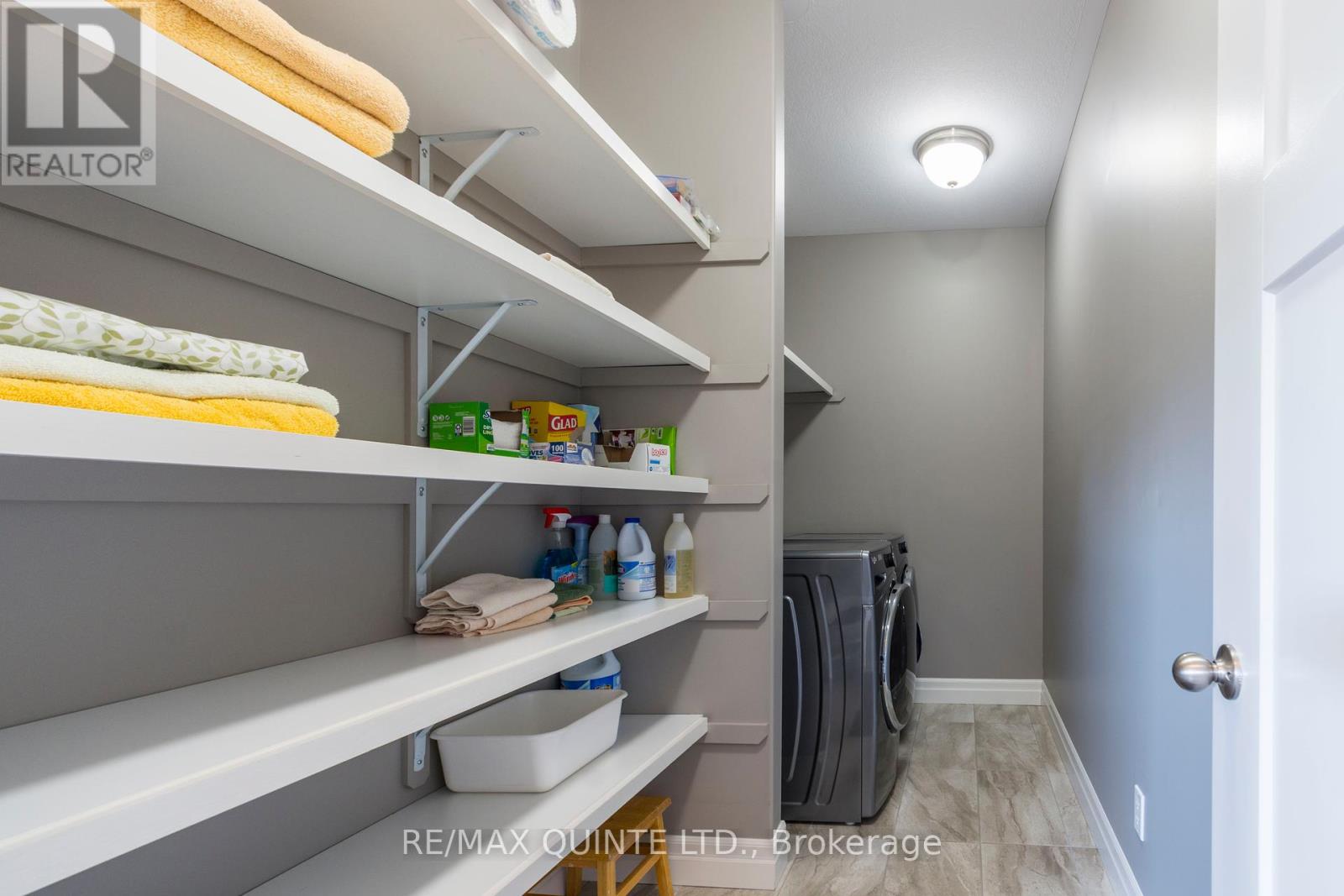 98 Spruce Gardens, Belleville, Ontario  K8N 0B5 - Photo 18 - X12341774