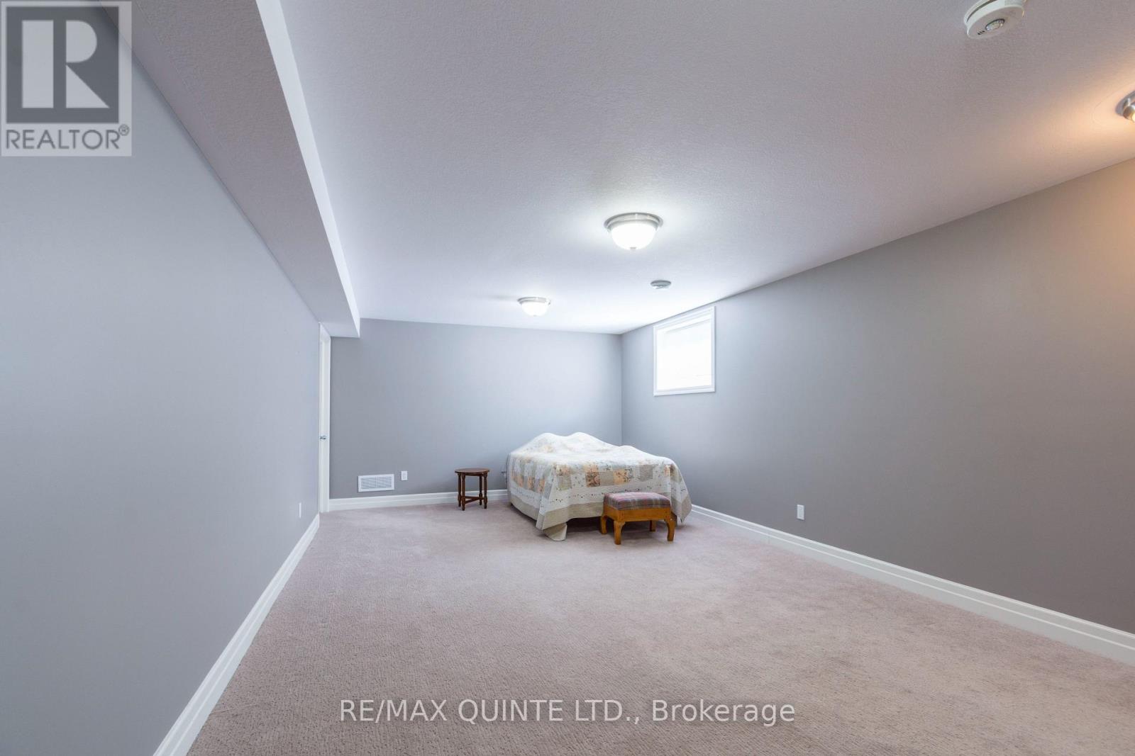 98 Spruce Gardens, Belleville, Ontario  K8N 0B5 - Photo 19 - X12341774