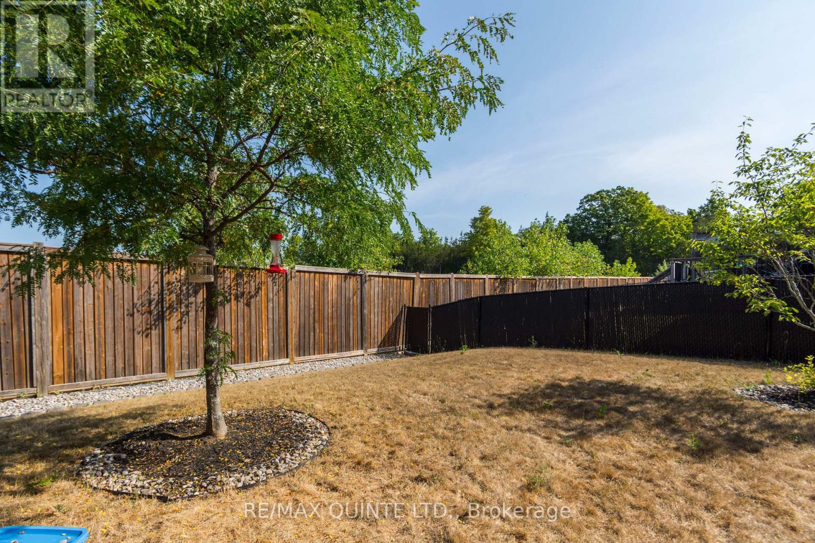 98 Spruce Gardens, Belleville, Ontario  K8N 0B5 - Photo 22 - X12341774