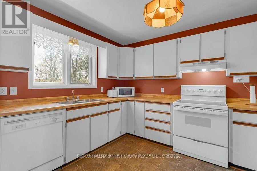 13239 Highway 62, Centre Hastings, Ontario  K0K 2K0 - Photo 14 - X12341817