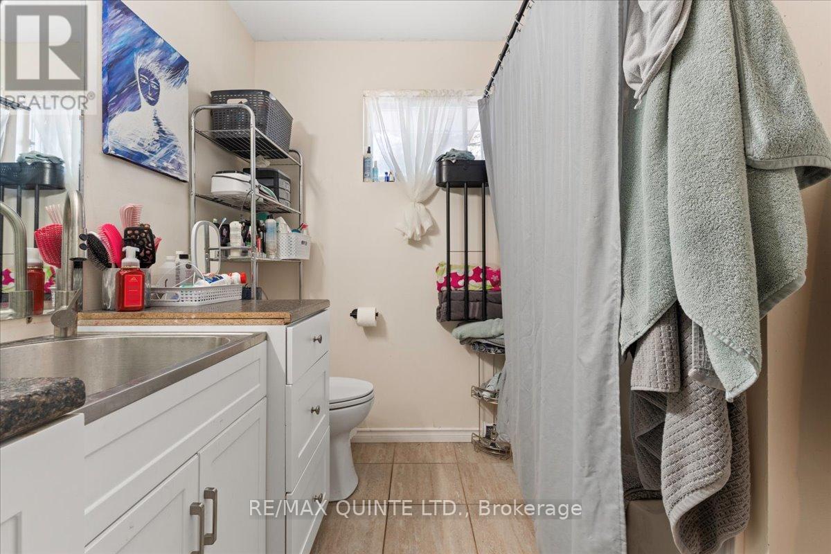 13 Colborne Street, Centre Hastings, Ontario  K0K 2K0 - Photo 13 - X12341968