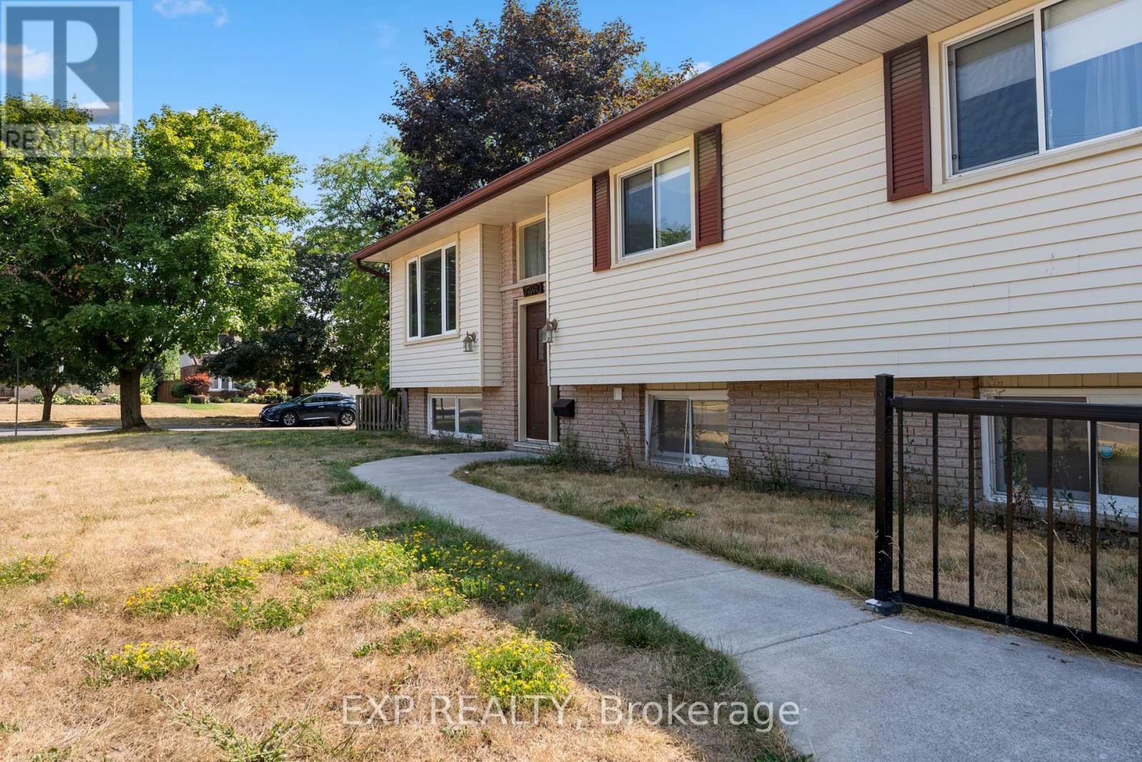 2 Alnet Drive, Belleville, Ontario  K8P 4V8 - Photo 5 - X12342369