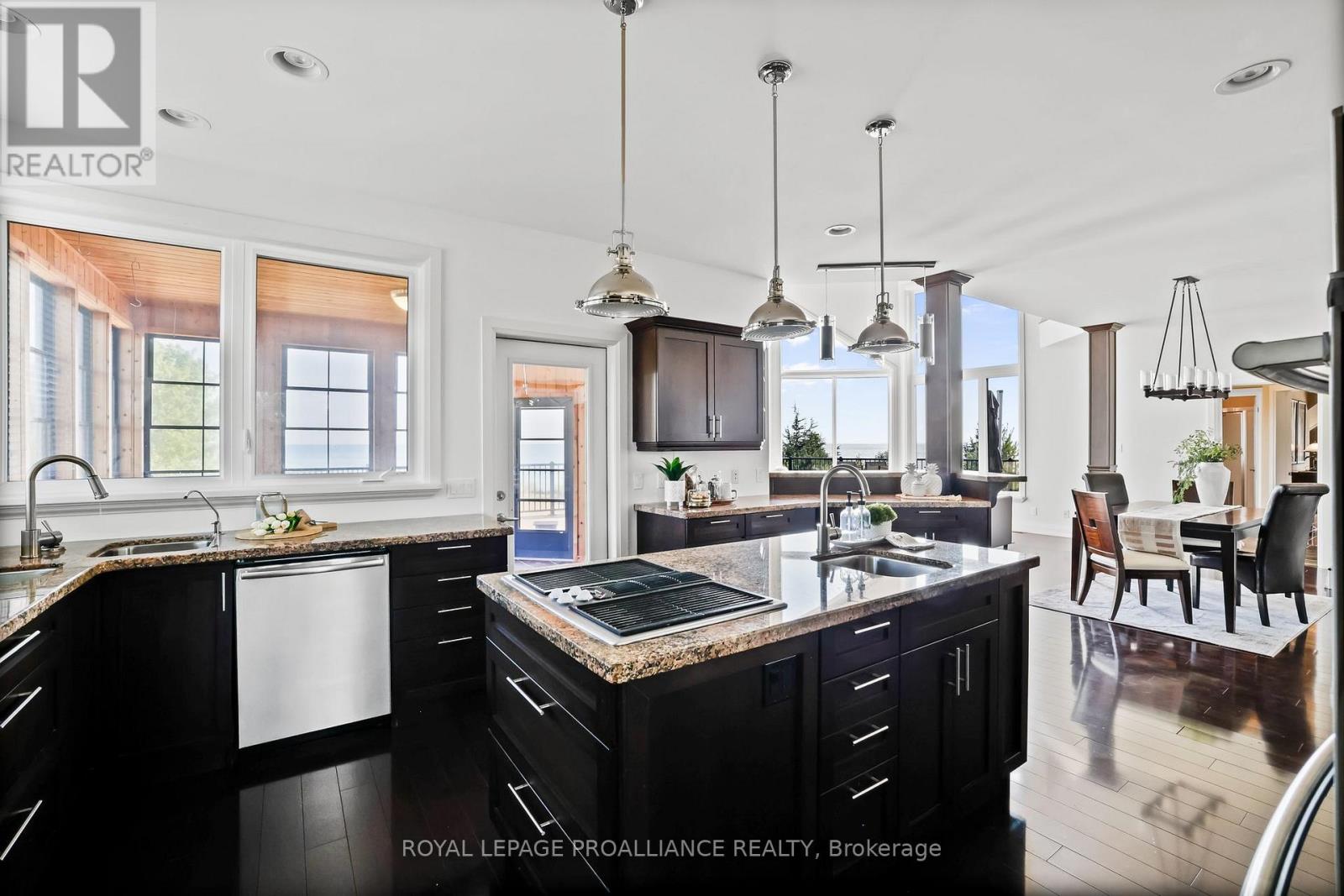263 Lakeshore Road, Brighton, Ontario  K0K 1H0 - Photo 13 - X12342938