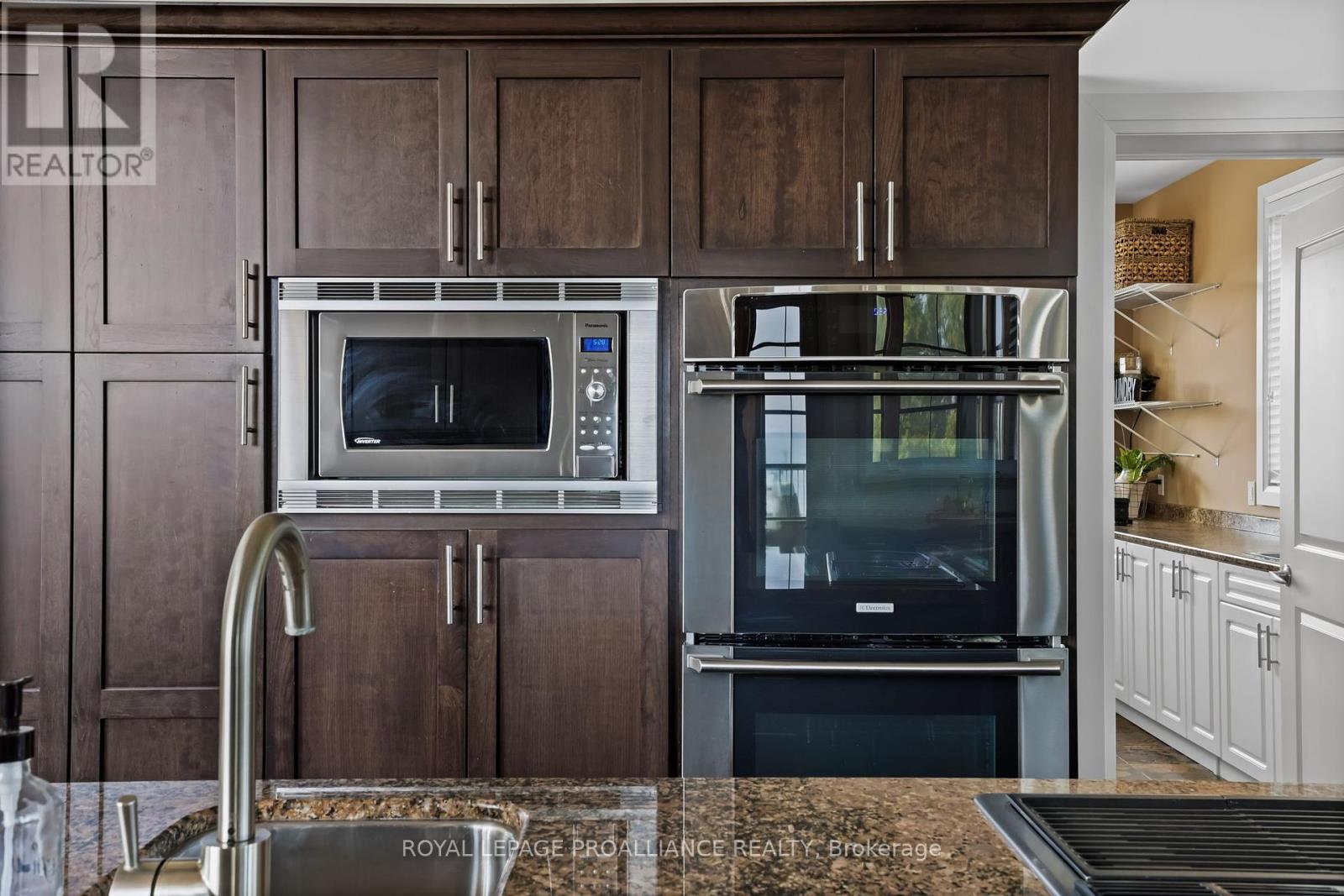 263 Lakeshore Road, Brighton, Ontario  K0K 1H0 - Photo 19 - X12342938