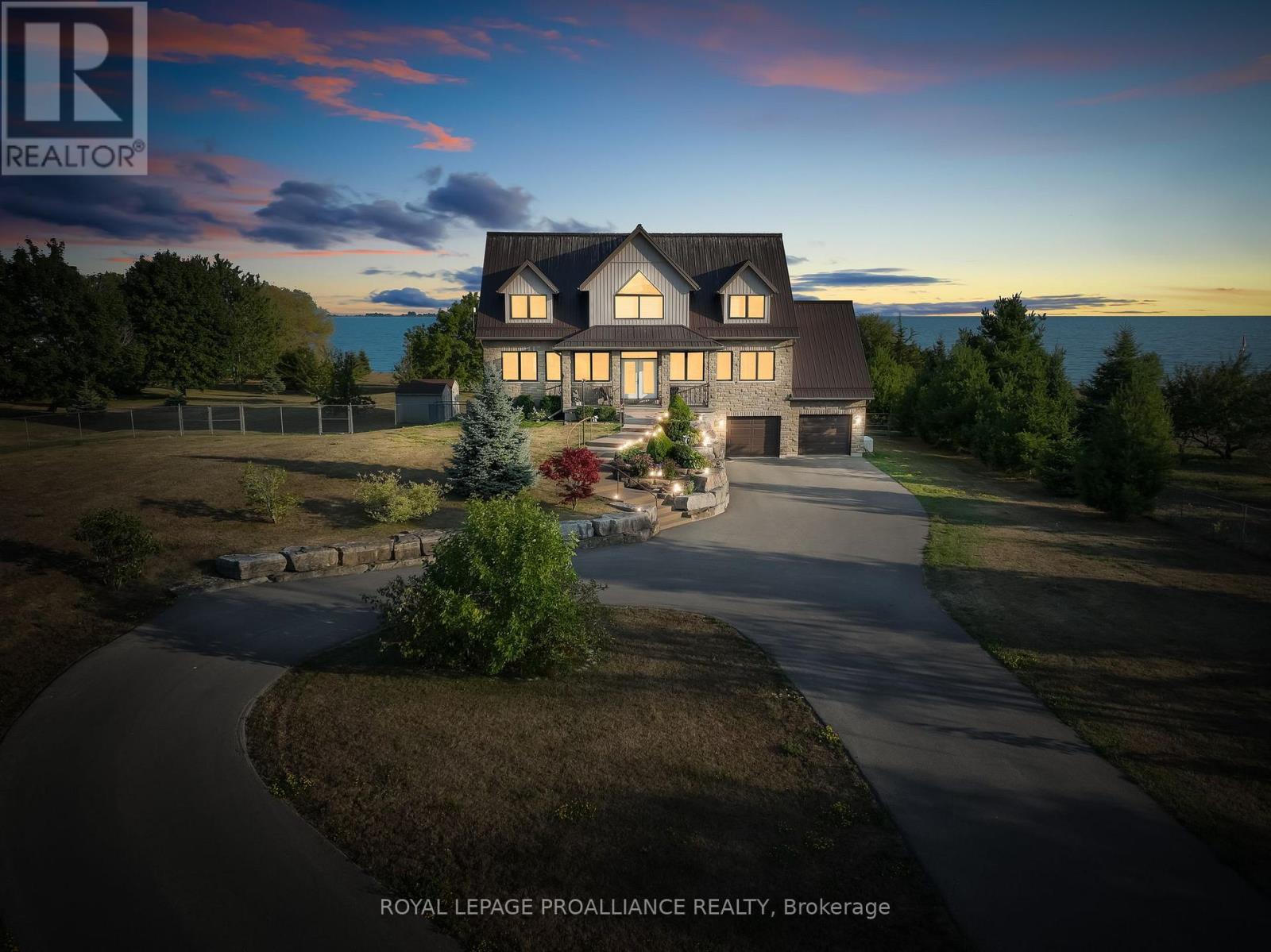 263 Lakeshore Road, Brighton, Ontario  K0K 1H0 - Photo 2 - X12342938