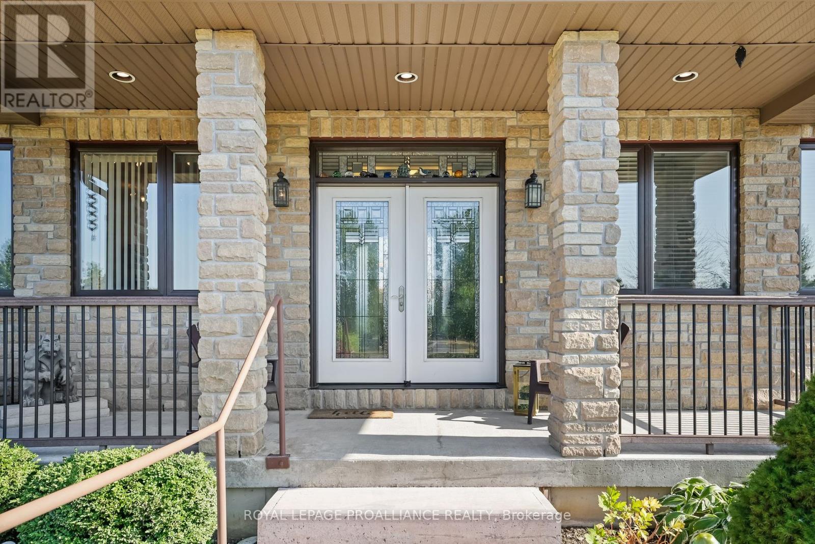 263 Lakeshore Road, Brighton, Ontario  K0K 1H0 - Photo 7 - X12342938