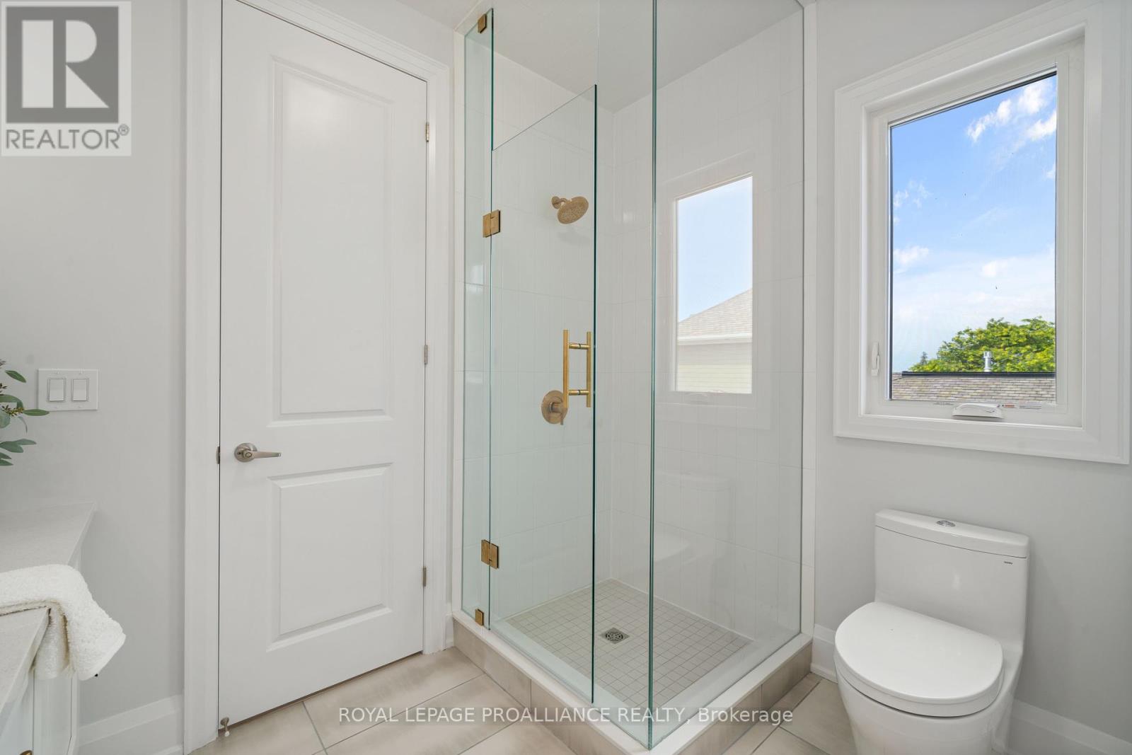19 Twelve Trees Court, Prince Edward County, Ontario  K0K 3L0 - Photo 36 - X12344180