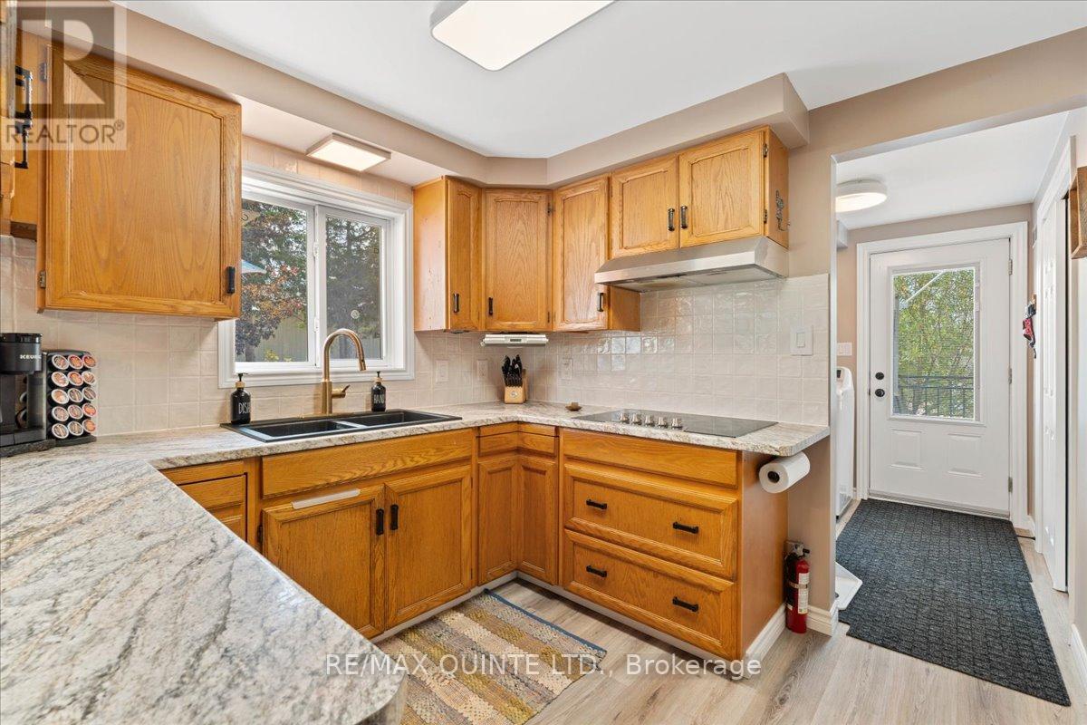 19 County Rd 18 Road, Prince Edward County, Ontario  K0K 1P0 - Photo 14 - X12344617