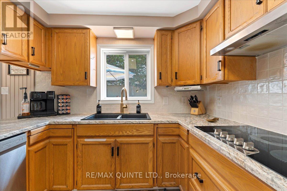 19 County Rd 18 Road, Prince Edward County, Ontario  K0K 1P0 - Photo 15 - X12344617