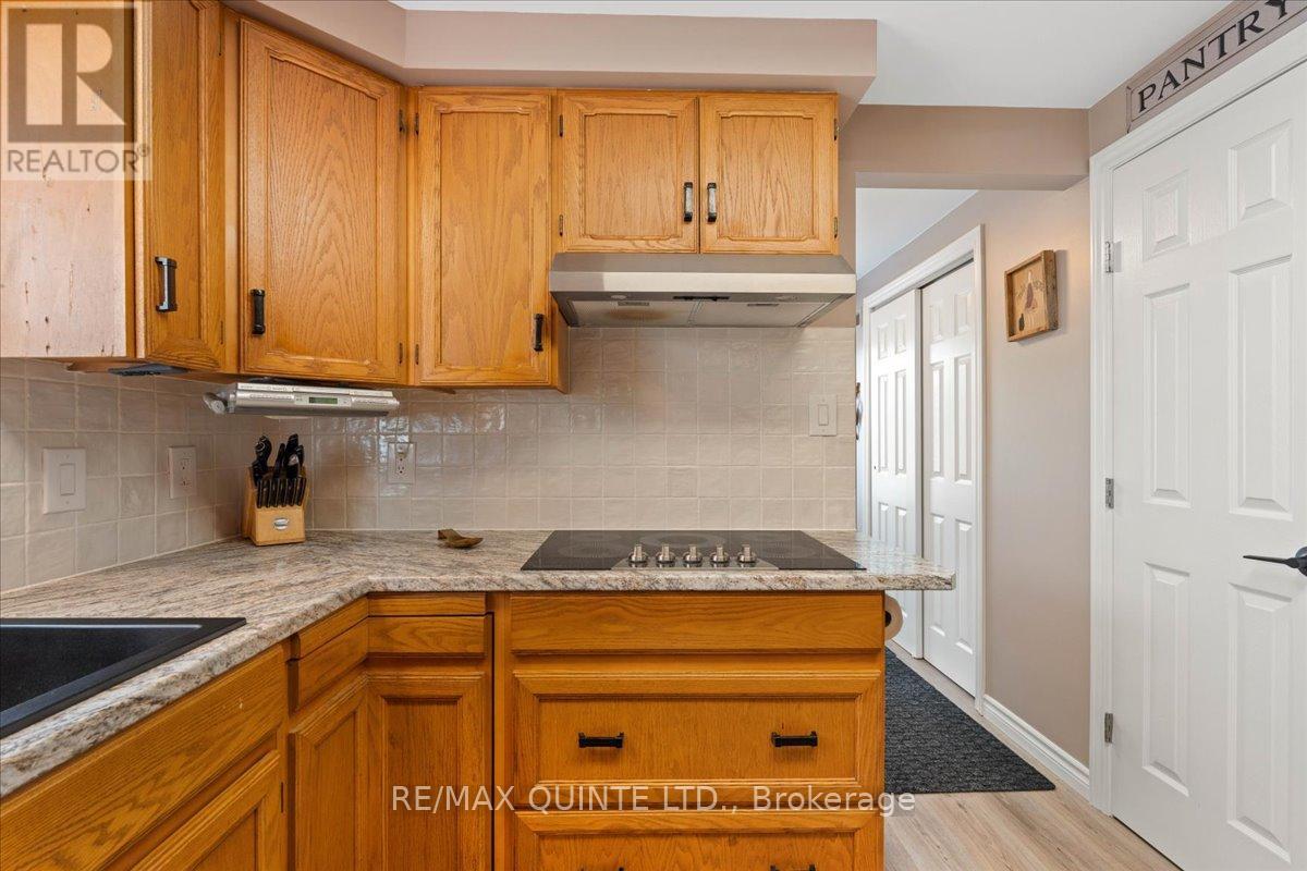 19 County Rd 18 Road, Prince Edward County, Ontario  K0K 1P0 - Photo 16 - X12344617