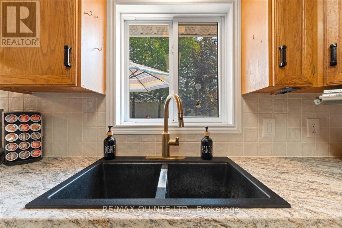 19 County Rd 18 Road, Prince Edward County, Ontario  K0K 1P0 - Photo 17 - X12344617