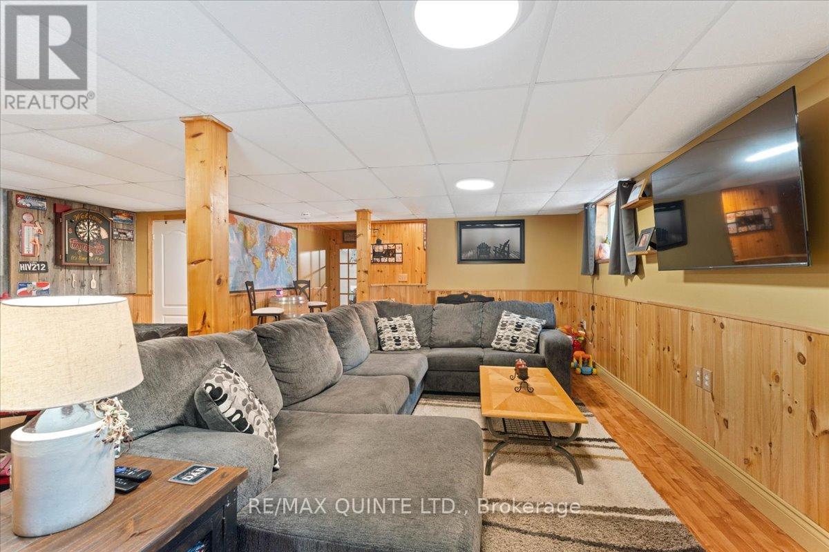 19 County Rd 18 Road, Prince Edward County, Ontario  K0K 1P0 - Photo 35 - X12344617