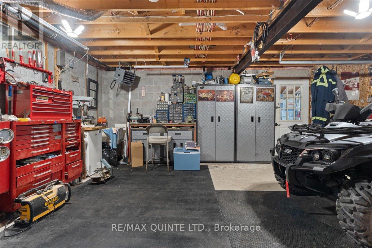19 County Rd 18 Road, Prince Edward County, Ontario  K0K 1P0 - Photo 37 - X12344617