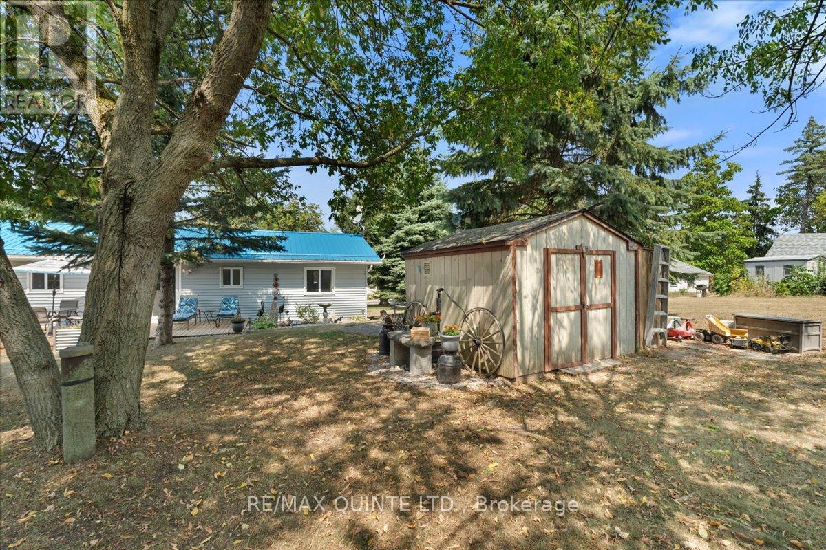 19 County Rd 18 Road, Prince Edward County, Ontario  K0K 1P0 - Photo 39 - X12344617