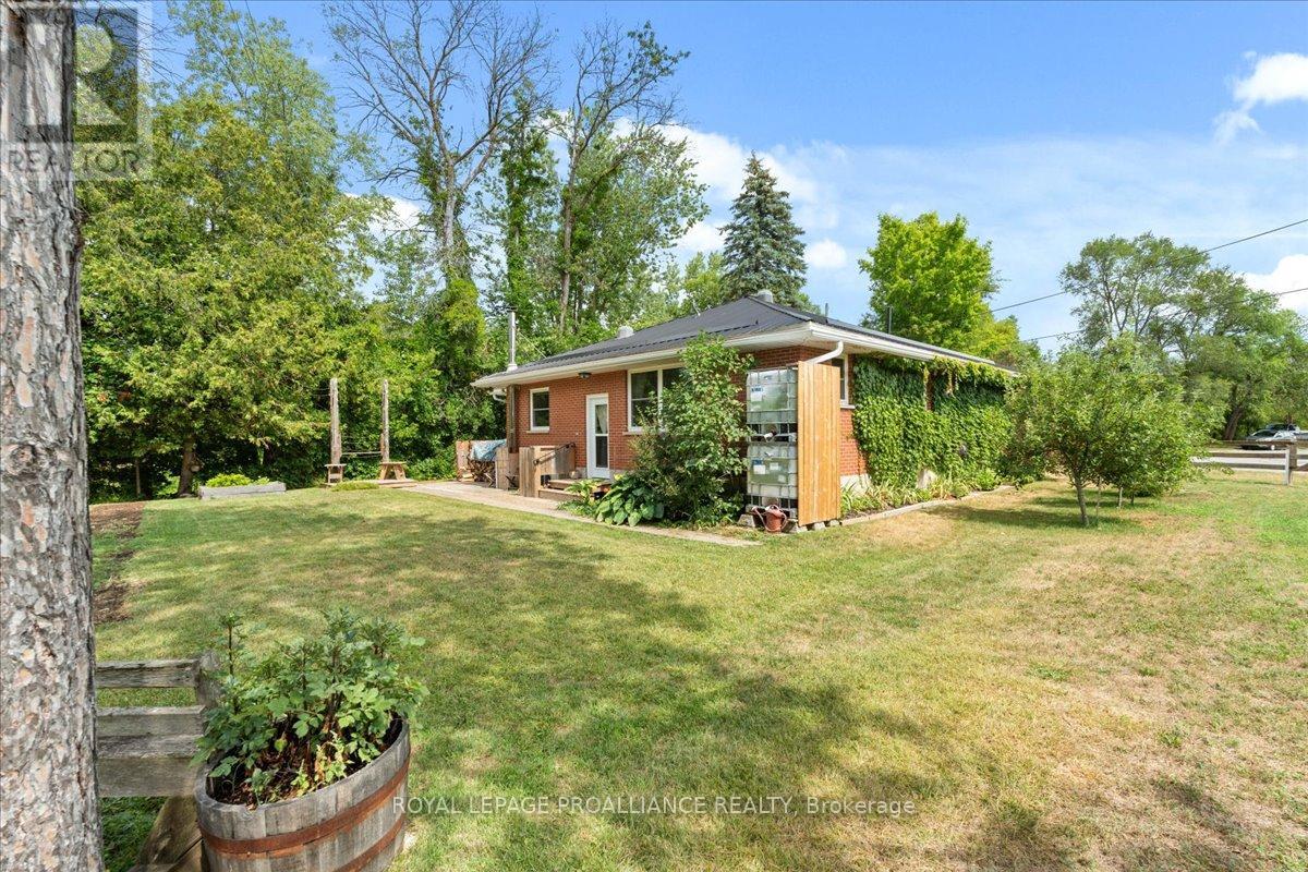 122 Spring Street E, Tweed, Ontario  K0K 3J0 - Photo 3 - X12344790