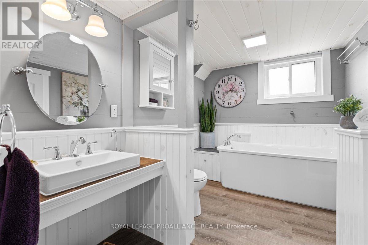 122 Spring Street E, Tweed, Ontario  K0K 3J0 - Photo 30 - X12344790