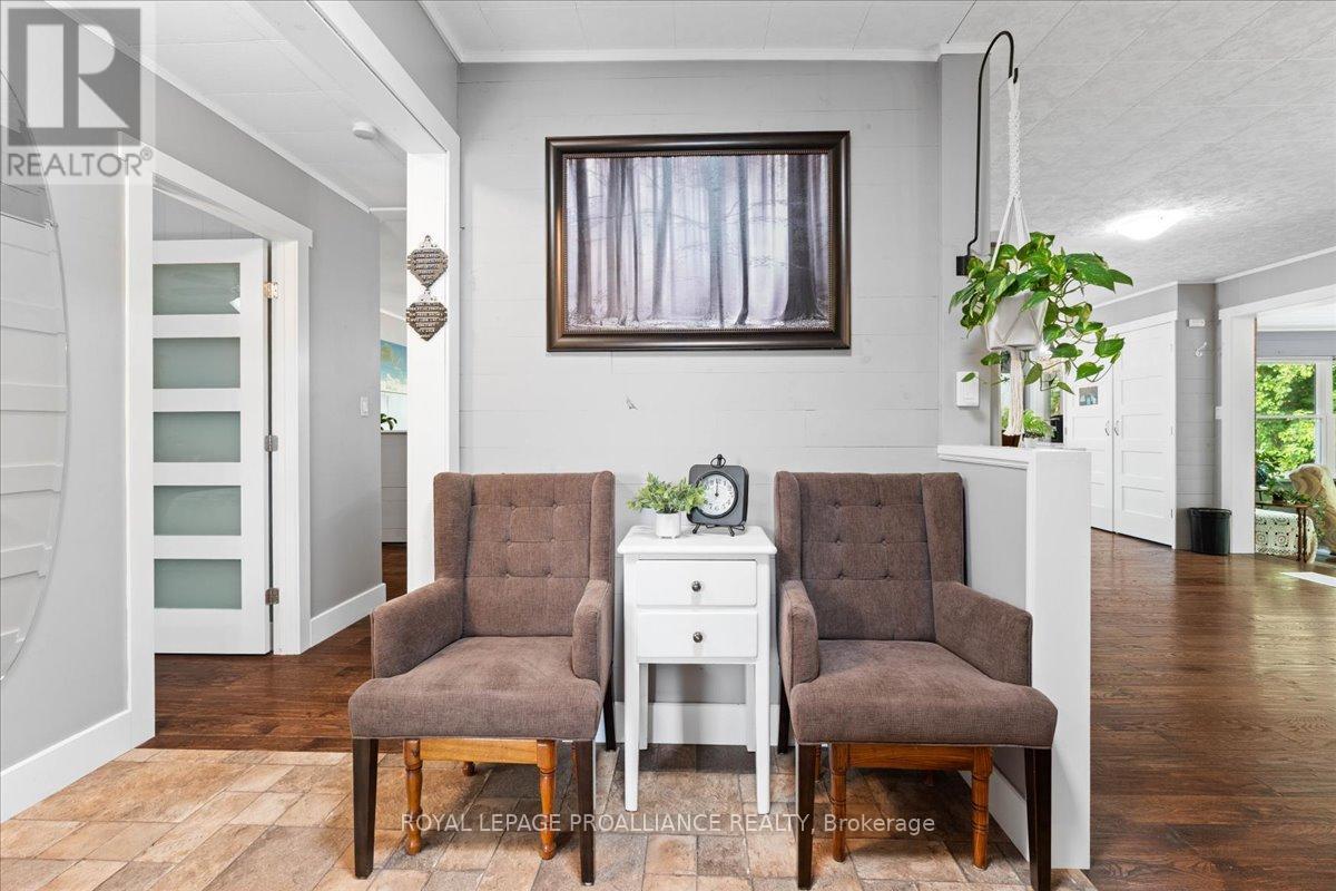 122 Spring Street E, Tweed, Ontario  K0K 3J0 - Photo 5 - X12344790