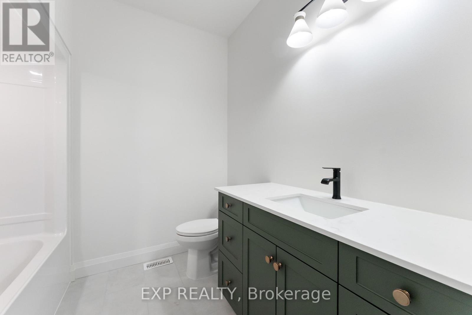 38 Meagan Lane, Quinte West, Ontario  K0K 2C0 - Photo 30 - X12345162