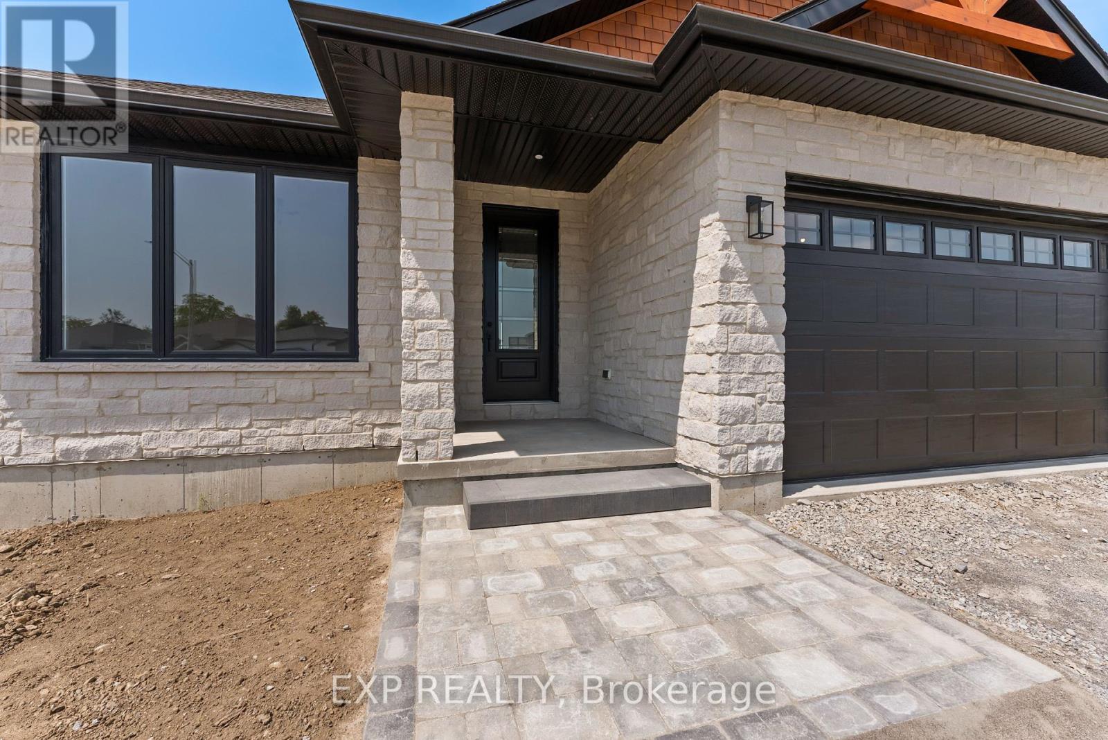 38 Meagan Lane, Quinte West, Ontario  K0K 2C0 - Photo 4 - X12345162