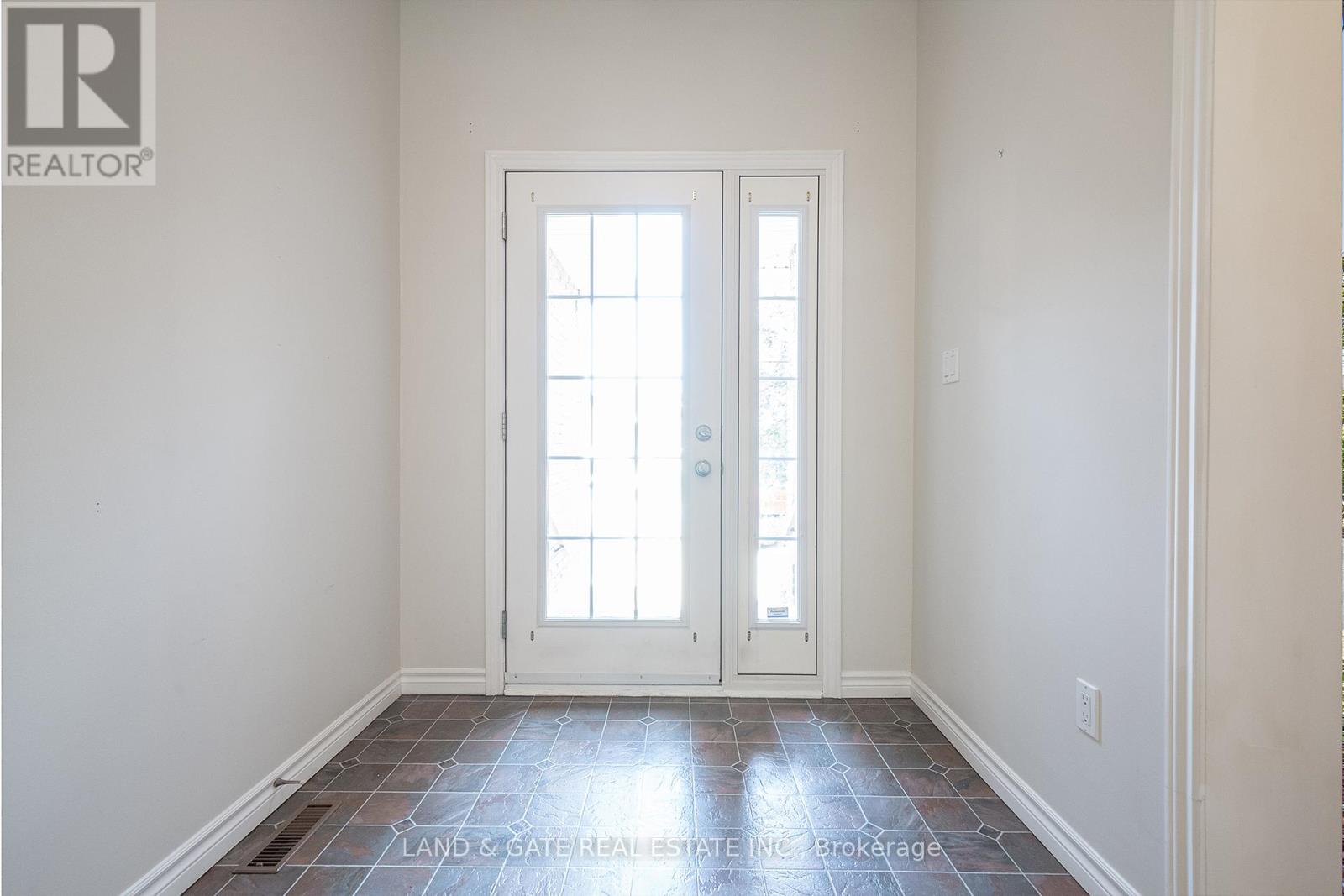 58 Elmdale Drive, Prince Edward County, Ontario  K0K 3L0 - Photo 4 - X12345962
