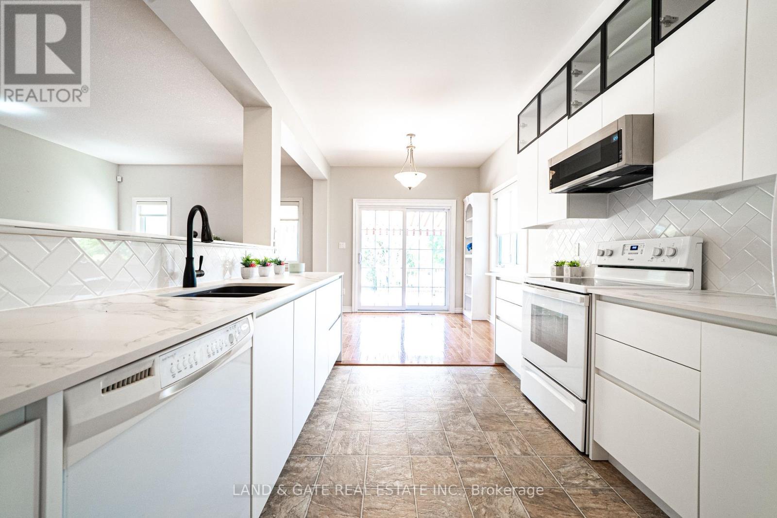 58 Elmdale Drive, Prince Edward County, Ontario  K0K 3L0 - Photo 8 - X12345962