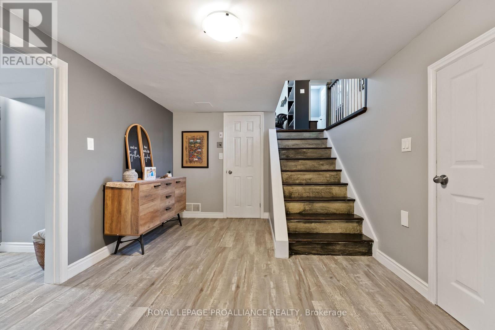240 River Road, Belleville, Ontario  K0K 1V0 - Photo 23 - X12346428