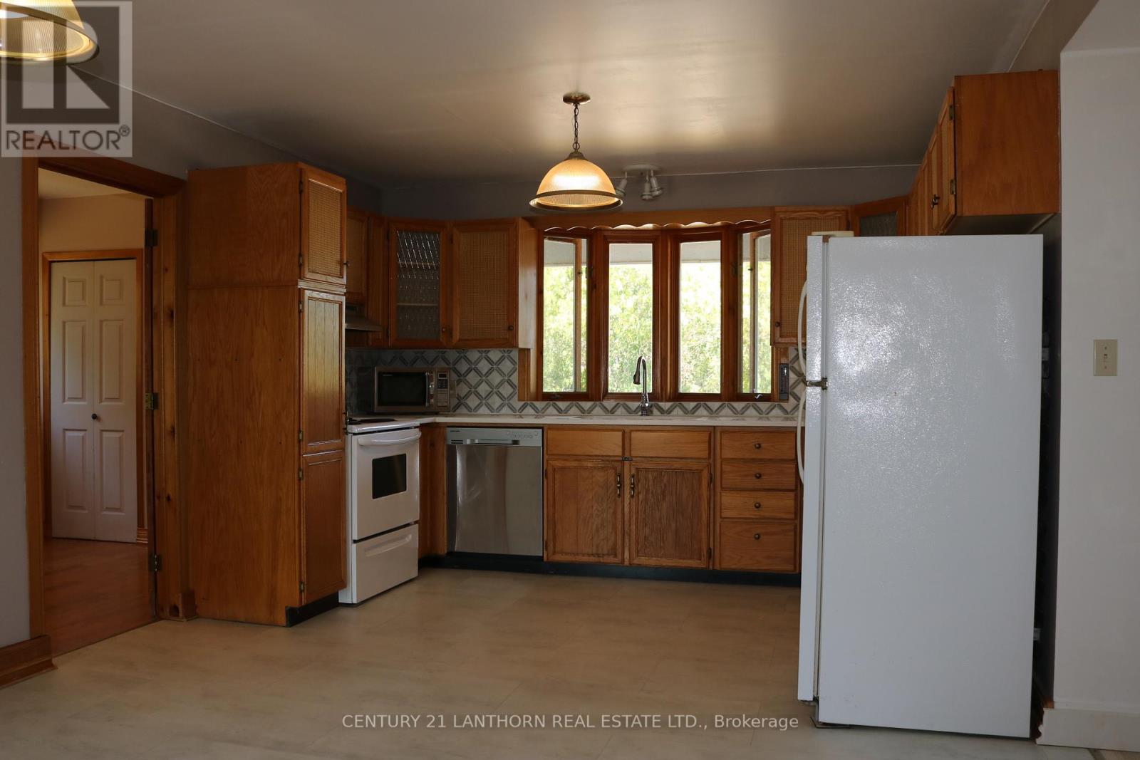 3090 County Rd 10 Road, Prince Edward County, Ontario  K0K 2P0 - Photo 11 - X12347024