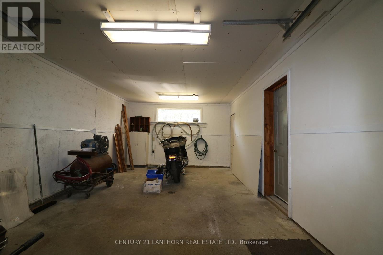 3090 County Rd 10 Road, Prince Edward County, Ontario  K0K 2P0 - Photo 29 - X12347024