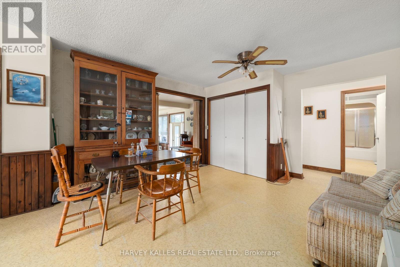 130 Easterbrook Road, Prince Edward County, Ontario  K0K 1P0 - Photo 14 - X12348208