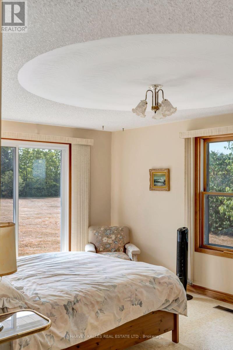 130 Easterbrook Road, Prince Edward County, Ontario  K0K 1P0 - Photo 19 - X12348208