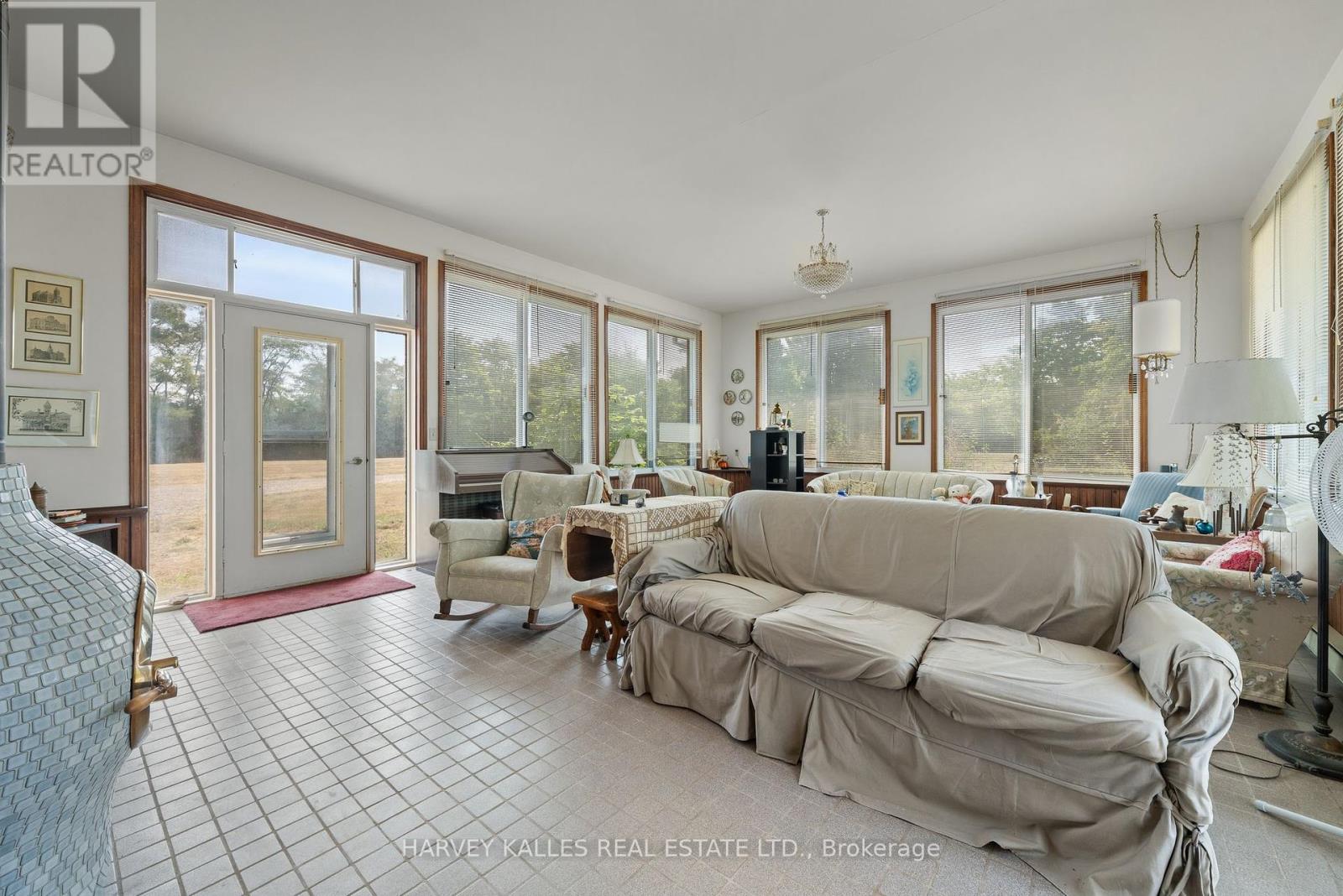 130 Easterbrook Road, Prince Edward County, Ontario  K0K 1P0 - Photo 7 - X12348208
