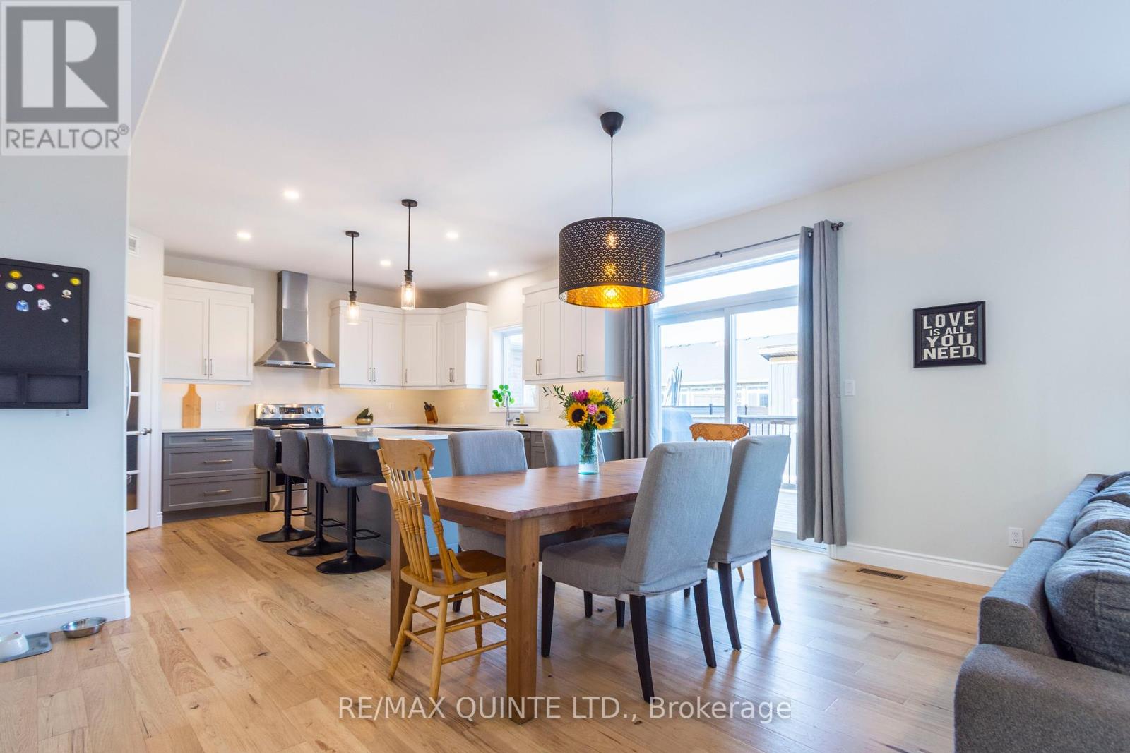 104 Hampton Ridge Drive, Belleville, Ontario  K8N 0E6 - Photo 12 - X12348235