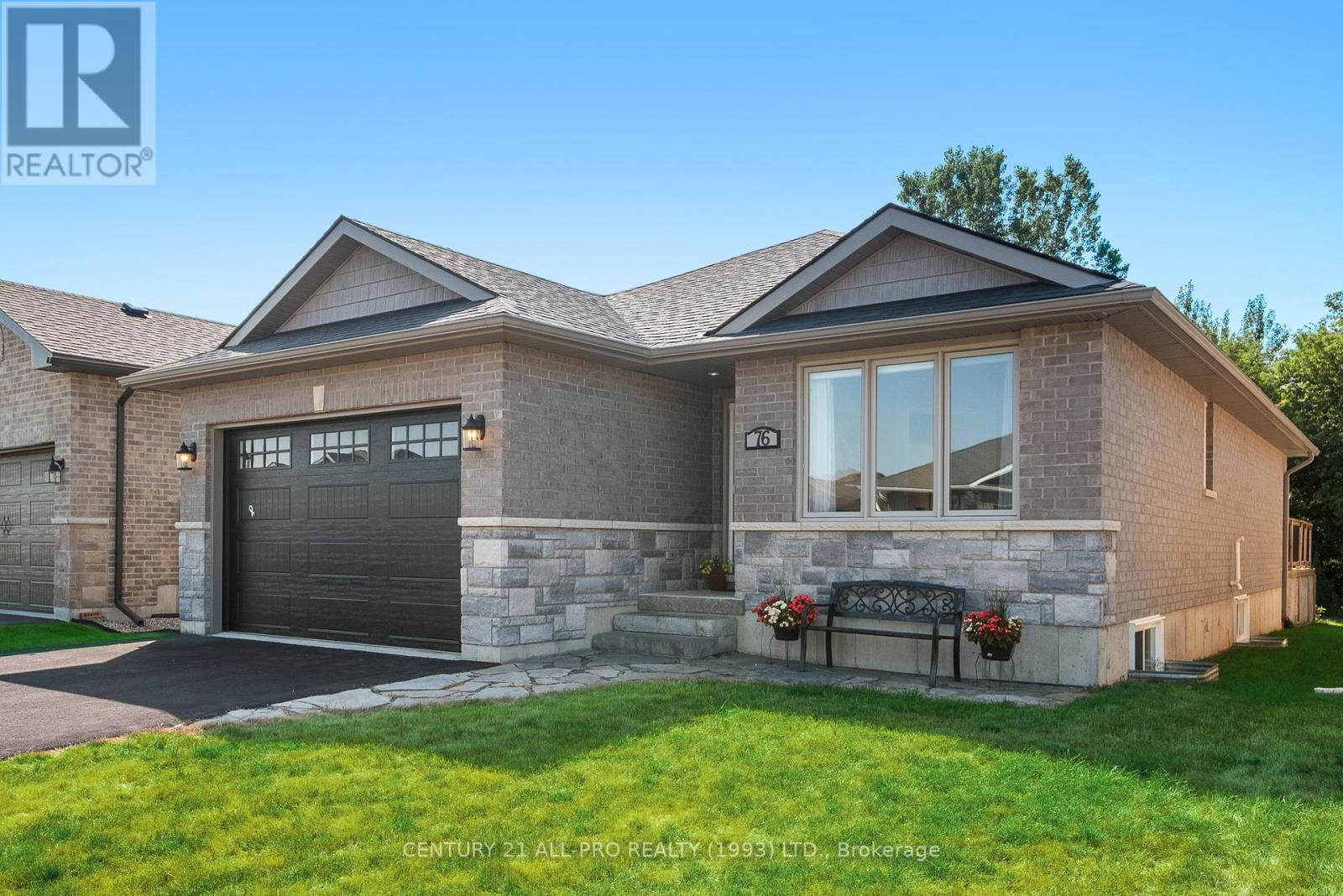 76 ROYAL GALA DRIVE, Brighton, Ontario
