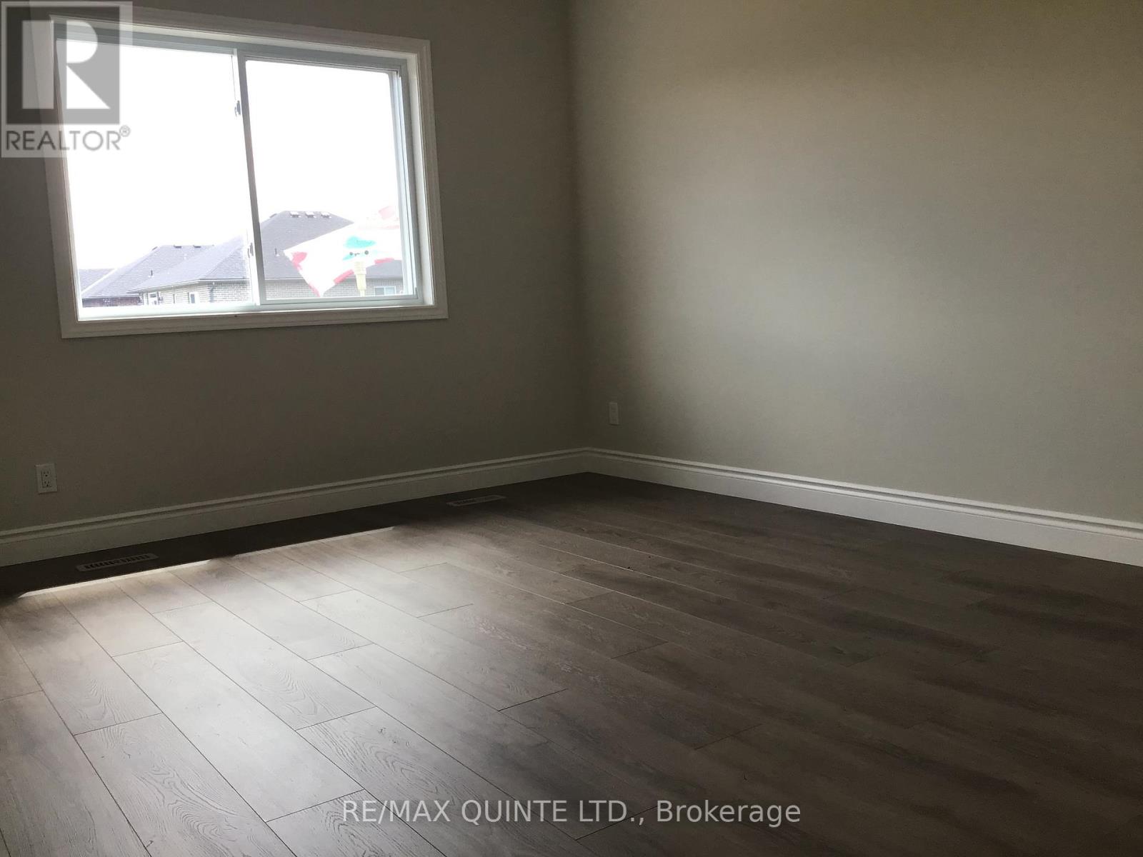 62 Raycroft Drive, Belleville, Ontario  K8N 0R4 - Photo 6 - X12350059