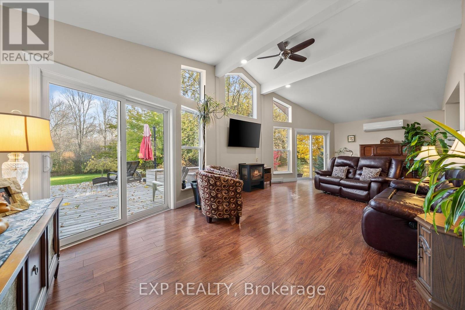 17682 Loyalist Parkway, Prince Edward County, Ontario  K0K 3L0 - Photo 14 - X12350146