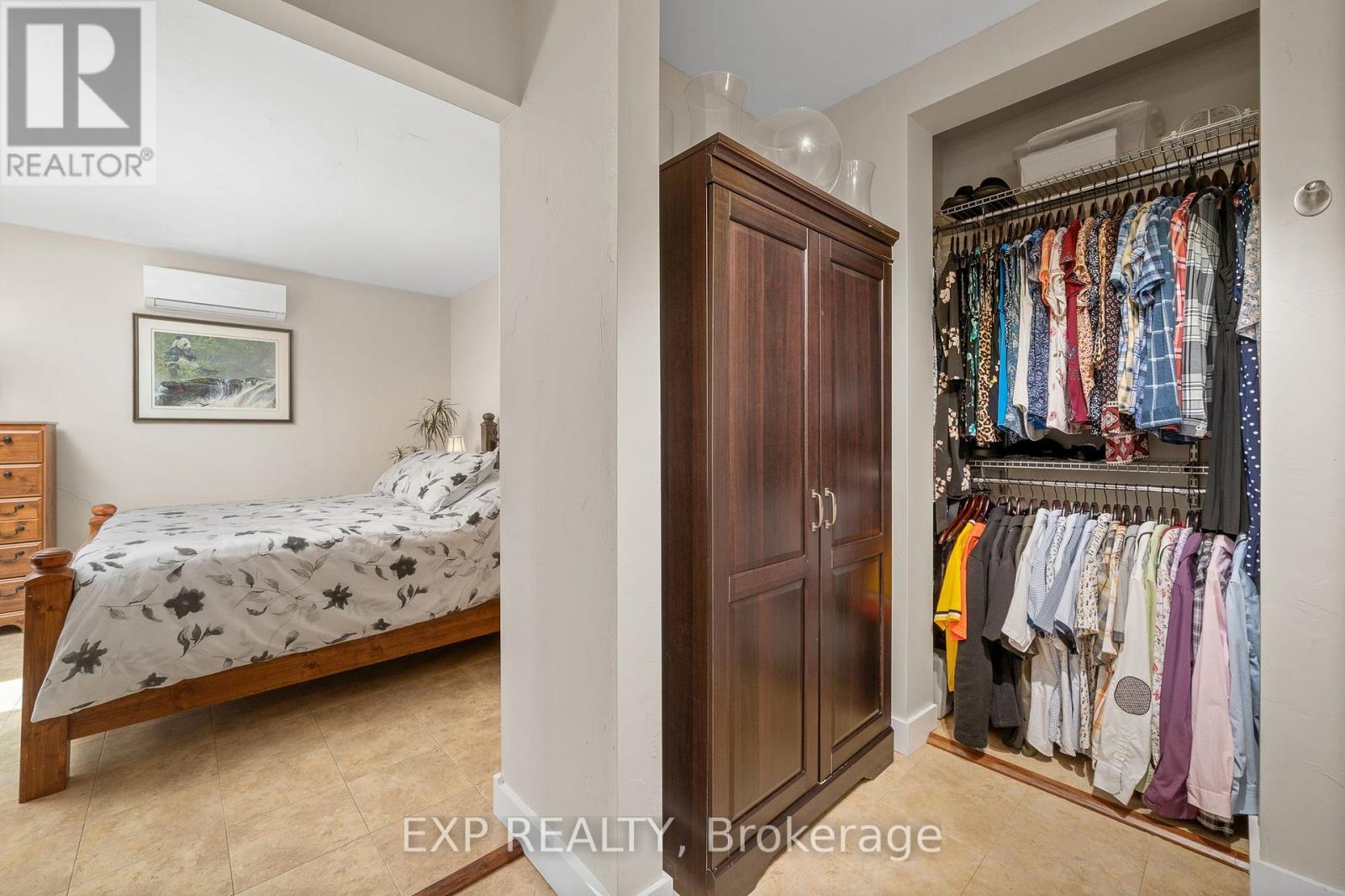 17682 Loyalist Parkway, Prince Edward County, Ontario  K0K 3L0 - Photo 20 - X12350146