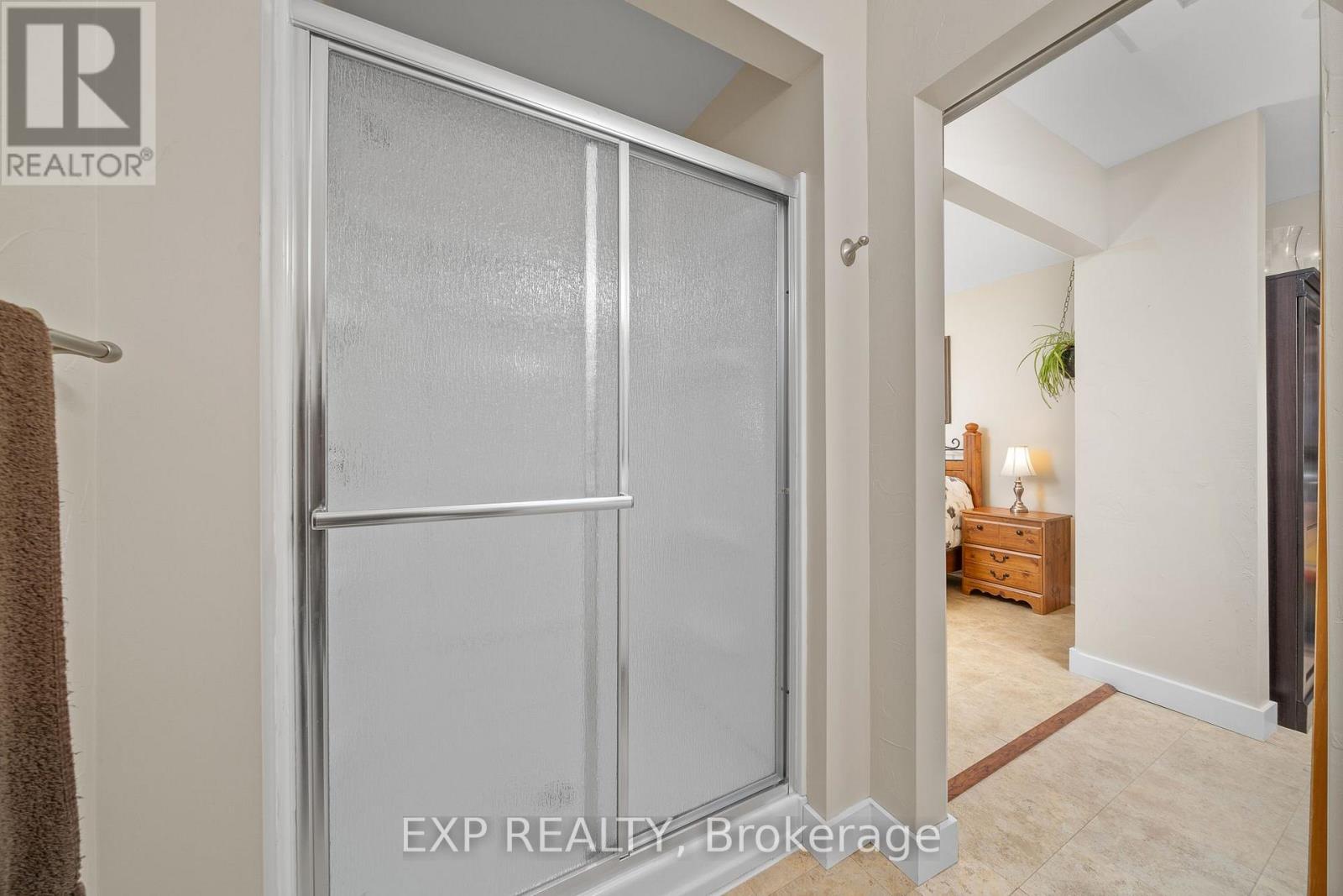 17682 Loyalist Parkway, Prince Edward County, Ontario  K0K 3L0 - Photo 22 - X12350146