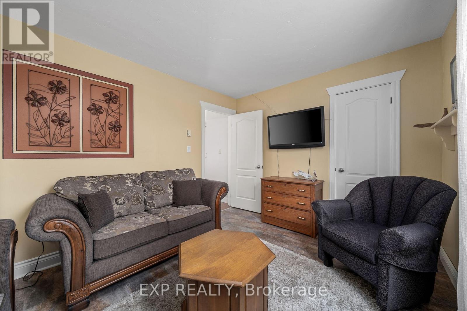 17682 Loyalist Parkway, Prince Edward County, Ontario  K0K 3L0 - Photo 30 - X12350146