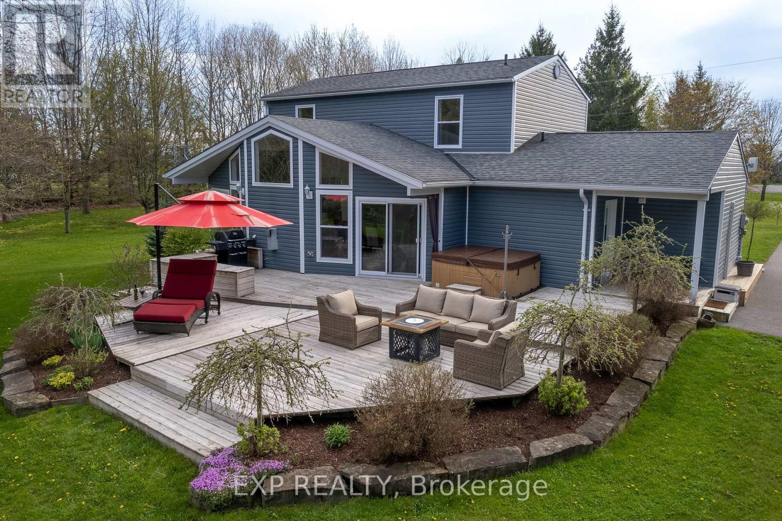 17682 Loyalist Parkway, Prince Edward County, Ontario  K0K 3L0 - Photo 31 - X12350146