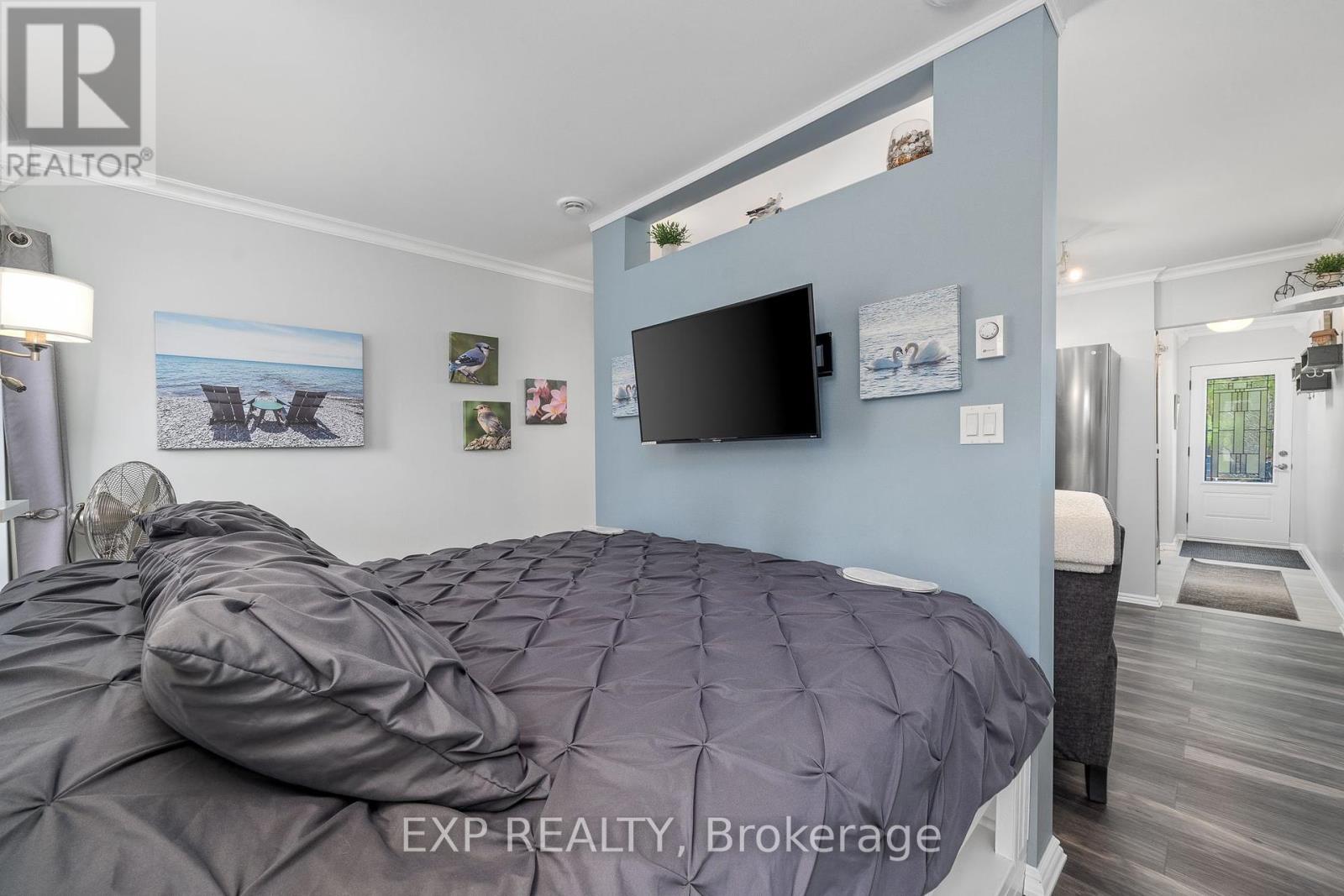 17682 Loyalist Parkway, Prince Edward County, Ontario  K0K 3L0 - Photo 49 - X12350146