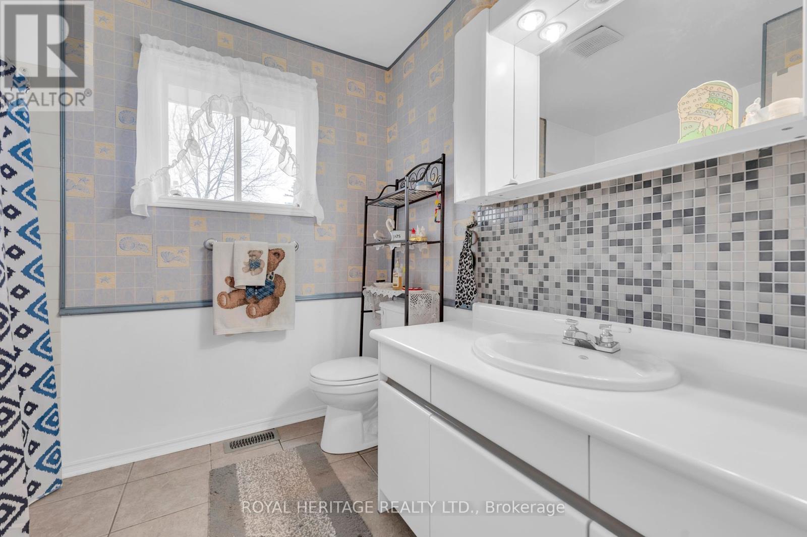 1321c Airport Parkway, Belleville, Ontario  K8N 4Z6 - Photo 20 - X12350629