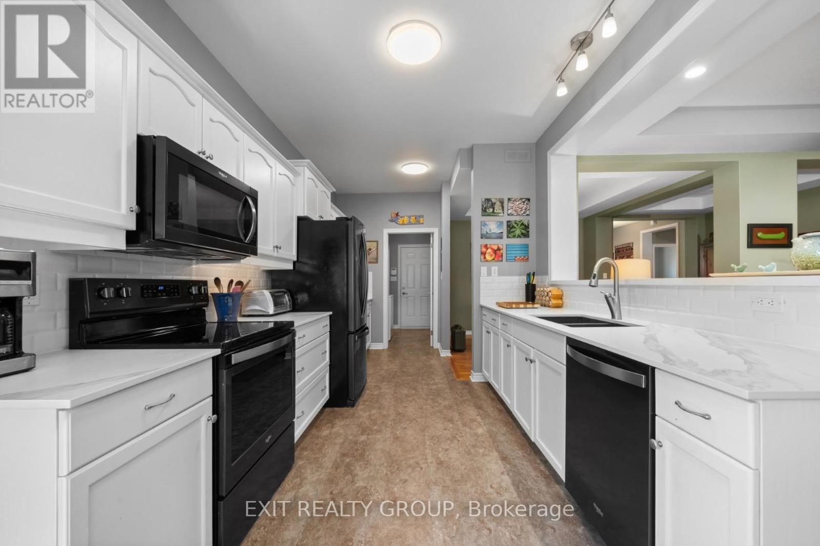 12 Aletha Drive, Prince Edward County, Ontario  K0K 3L0 - Photo 20 - X12350893