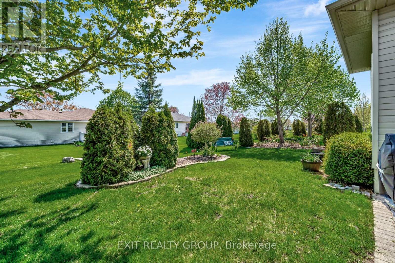 12 Aletha Drive, Prince Edward County, Ontario  K0K 3L0 - Photo 49 - X12350893